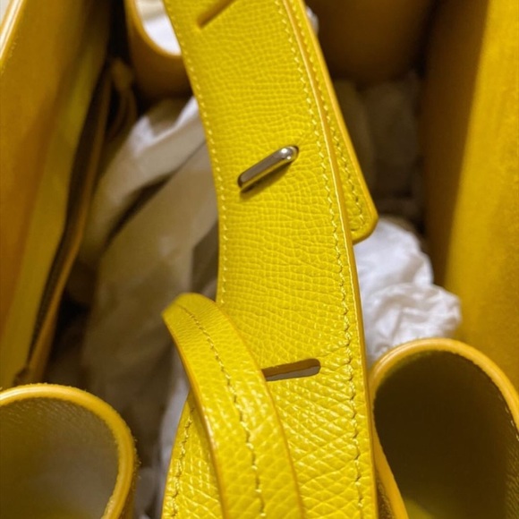 🎄Céline fabulous like new with dust bag SS15 LE - Picture 4 of 5